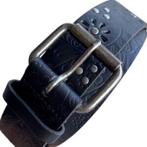 Italian Style Collection black versatile belt size 12